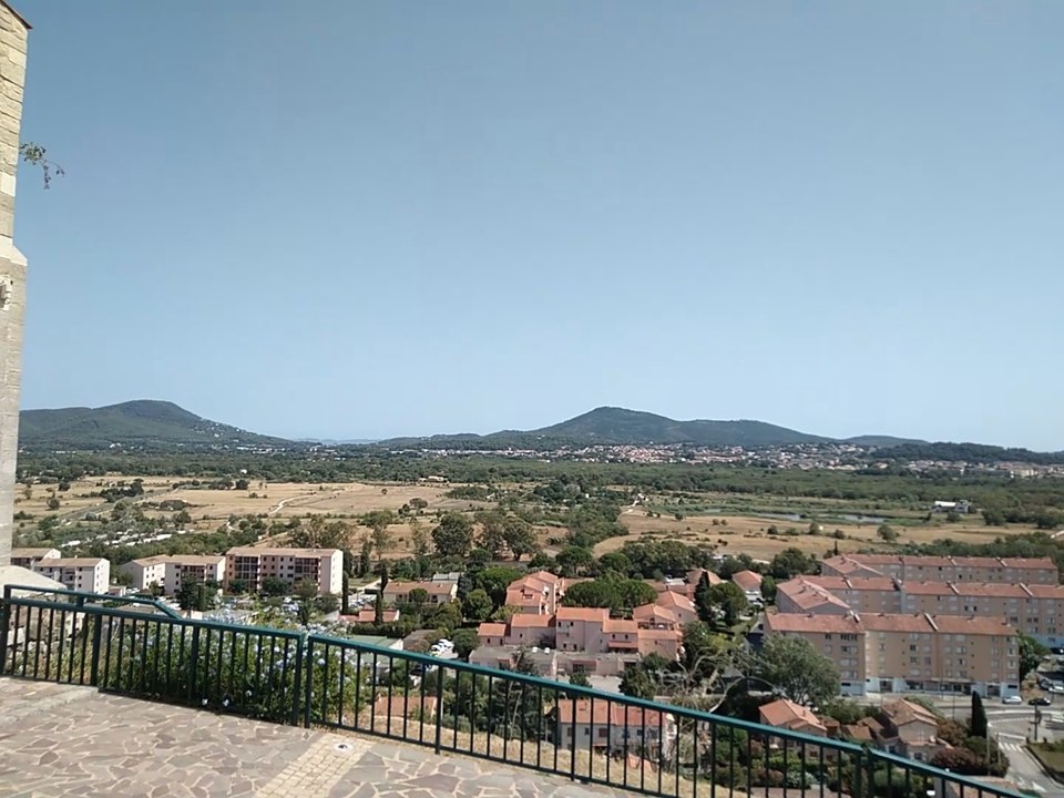 Tour de la Vieille Chapelle Romane de La Garde