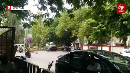 लखनऊ में परिवहन विभाग के आदेश का नहीं कोई असर, बिना एचएसआरपी गाड़ियां की जा रहीं डिलीवर, जानिए कितने का होता है चालान