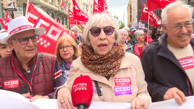 Manifestantes durante el 1 de mayo: El diálogo social es la clave