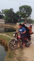 program me tu war gaya 😂😂😂