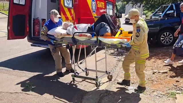 Idoso de 95 anos é socorrido após sofrer queda no Universitário
