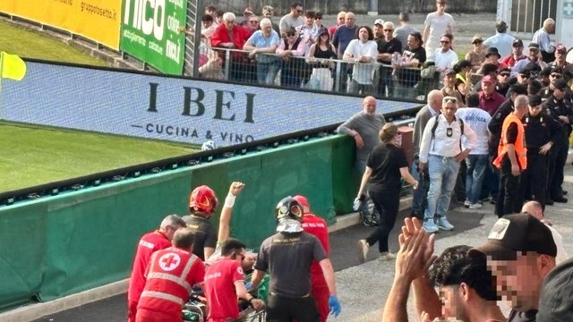 Cittadella-Brescia, due tifosi si sentono male: arriva l'elicottero
