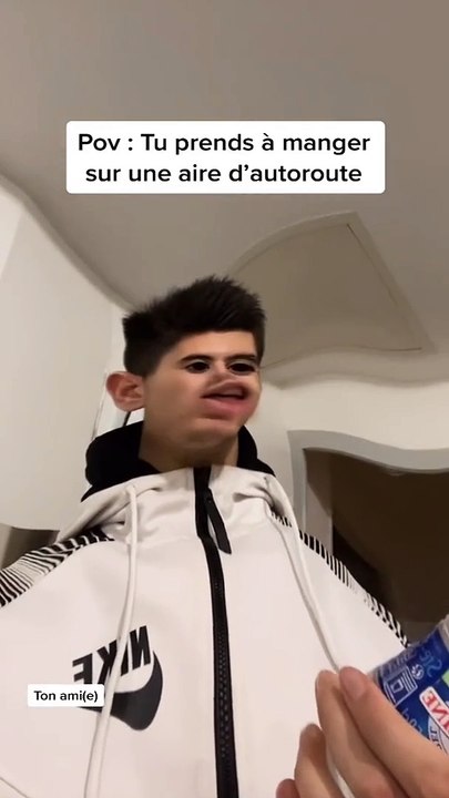 L'aire d'autoroute 🤣