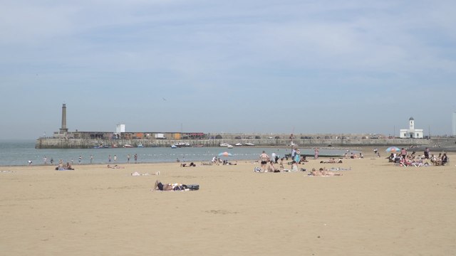 Record breaking heat hits Margate's beaches