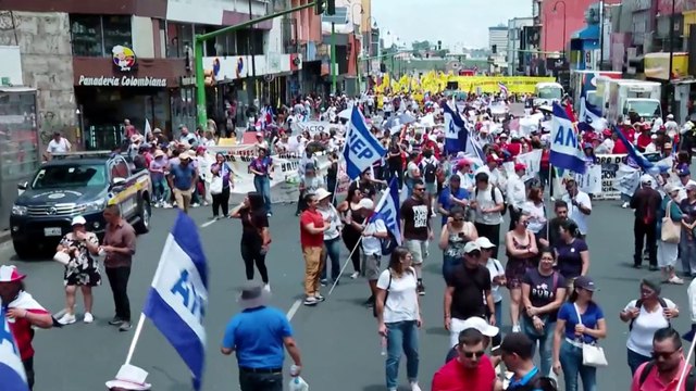 tn7-cientos-participan-este-jueves-en-tradicional-marcha-del-dia-del-trabajador-010525
