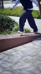 于龙 & 杨咩咩 – 甜蜜亲吻开启心灵对话 💖