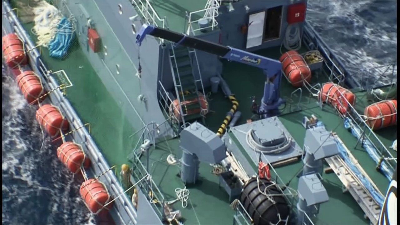 Whale Wars S02e04 Mann Über Bord