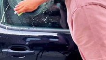 Comment savonner sa voiture en moins de deux secondes #Astuce #AstucesMaison #Voiture