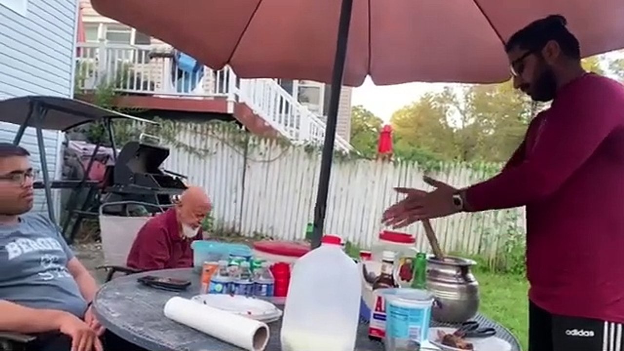 Holiday Family Barbecue at Our Backyard _ हमारे पिछवाड़े में छुट्टियों के दौरान पारिवारिक बारबेक्यू