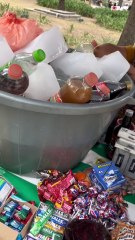 Isabel y Juan, dos vendedores de frituras en CDMX