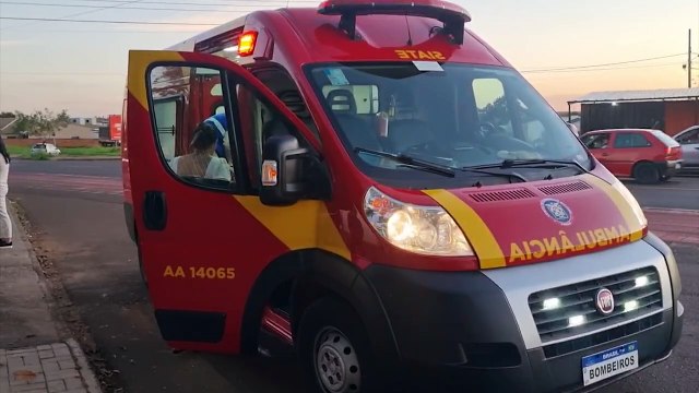 Skatista é atropelado por carro na Avenida Tito Muffato