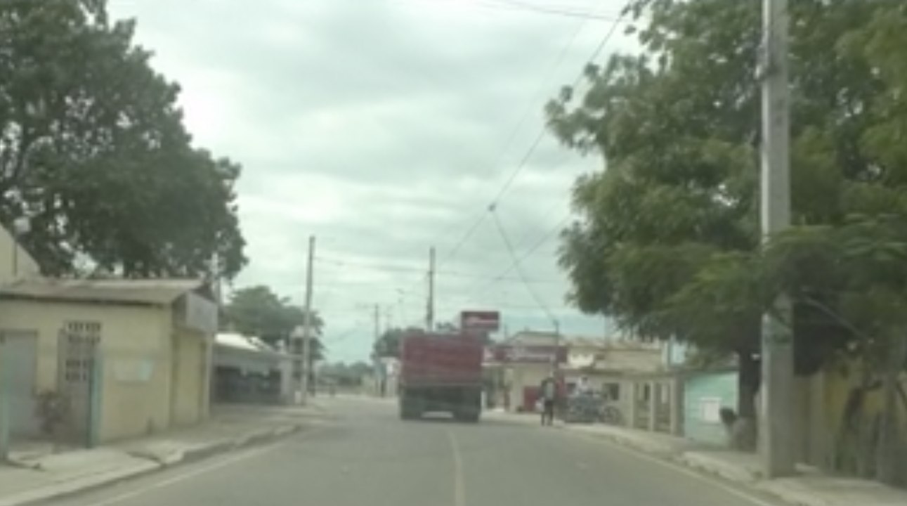 Denuncian daño ambiental en Montecristi por extracción ilegal de arena