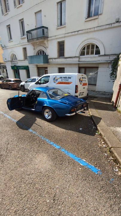 #alpine A110