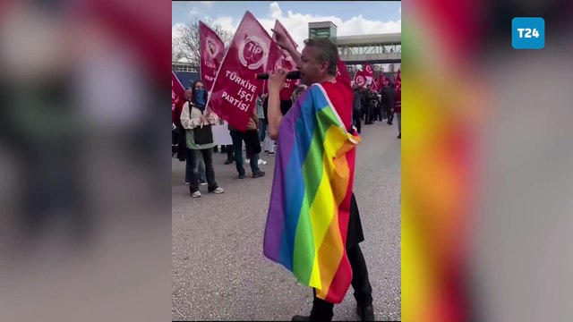 İrfan Değirmenci 1 Mayıs’a LGBT bayrağıyla katıldı Varoluşları sakıncalı görülenlere selam olsun