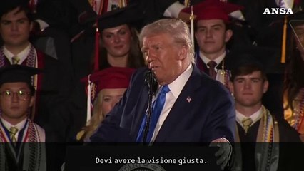 Trump: "Big Tech? Mi odiavano, adesso mi leccano tutti il c..."