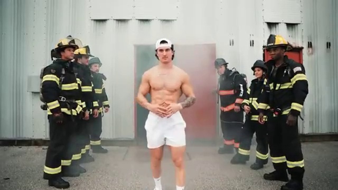 Firefighters vs. Bodybuilders - (Who's Stronger.)