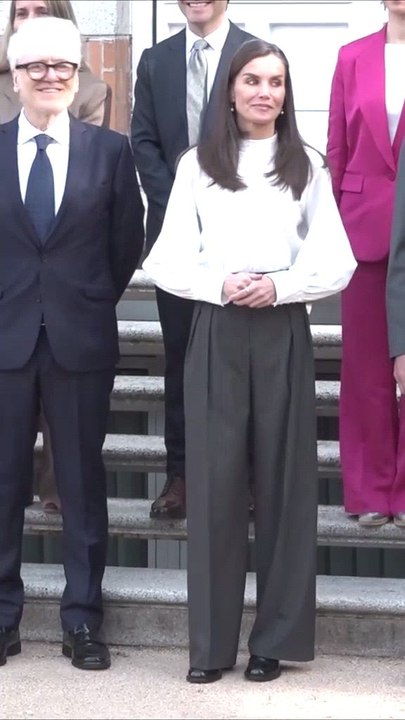 Ever wondered how Queen Letizia effortlessly blends elegance with modern flair? Prepare to be dazzled by her fashion magic!