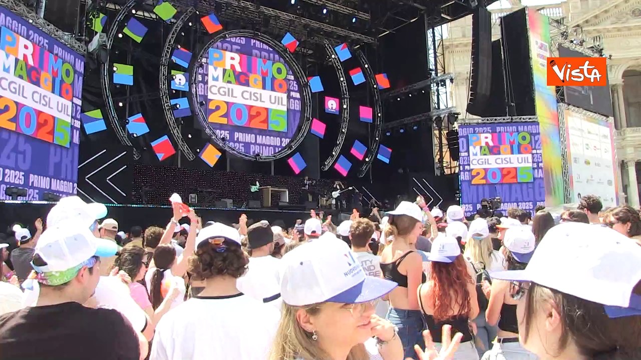 "Grandioso, ci stiamo divertendo", le voci dei ragazzi al Concertone del Primo Maggio a Roma