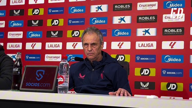 Caparrós manda un mensaje a los aficionados del Sevilla más descontentos