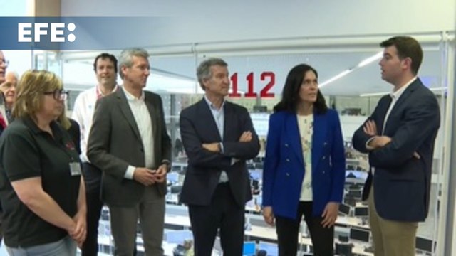 Feijóo visita el servicio de emergencias 112 de la Xunta