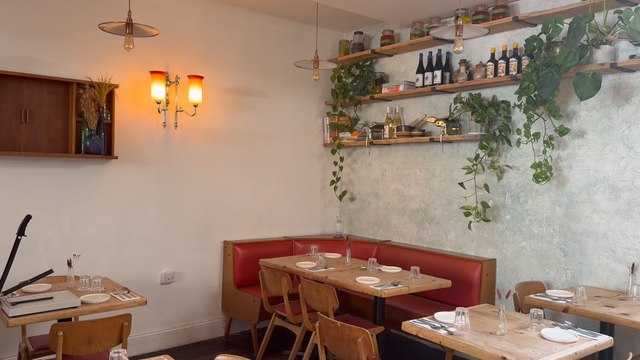 Four Years Since Little Hollows Pasta opened: how independent restaurants with a niche have remained popular!