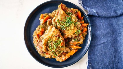 How to Make Cider Vinegar–Braised Chicken Thighs