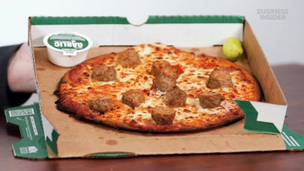 We compared food from Papa Johns in the US and the UK