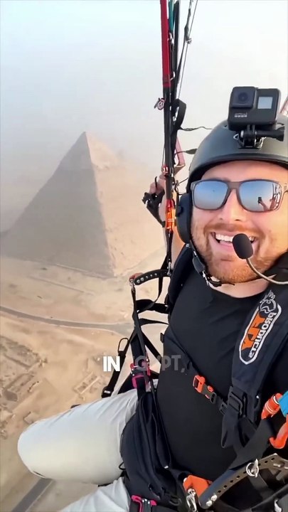 This guy saw something crazy on the top of a pyramid in Egypt 😳