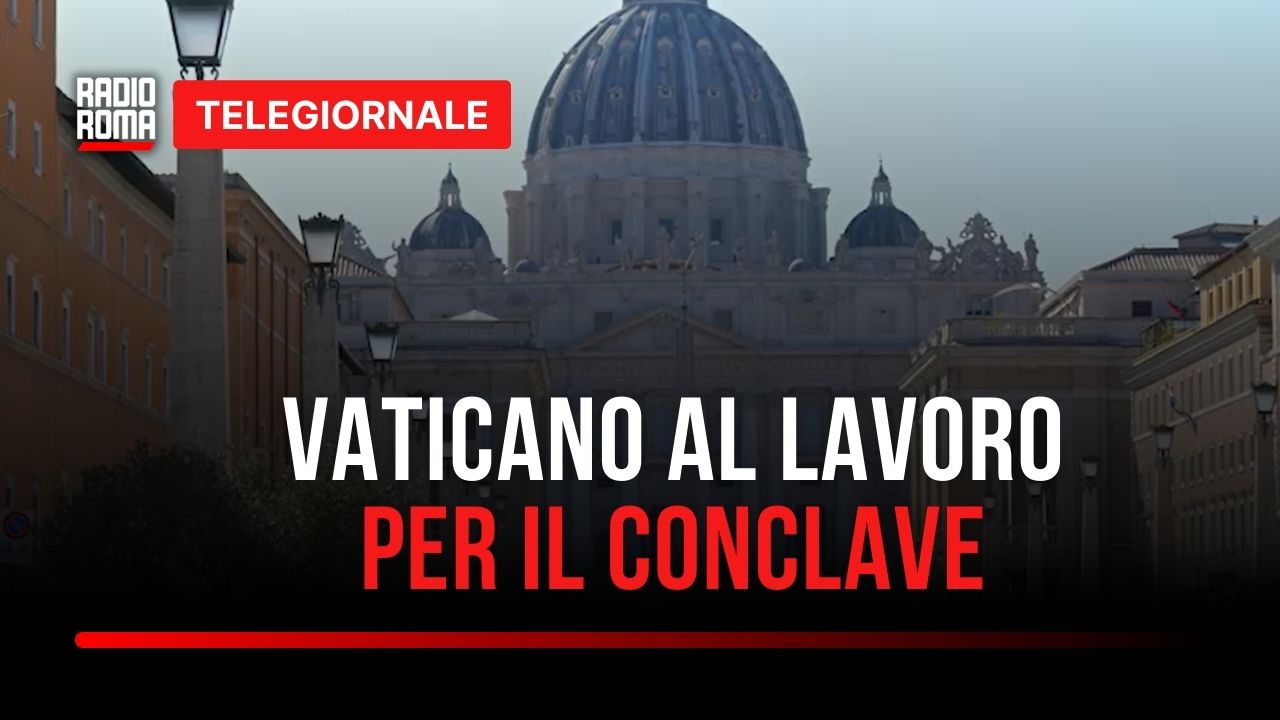 Video I lavori per sistemare il comignolo sulla Sistina