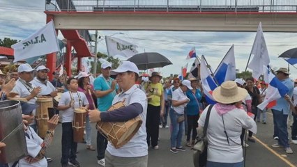 Tamborito y cierre de calle en Las Tablas en el décimo día de huelga