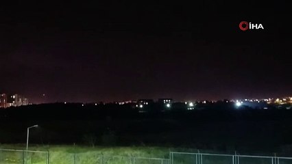 Siverek’te şimşekler geceyi aydınlattı