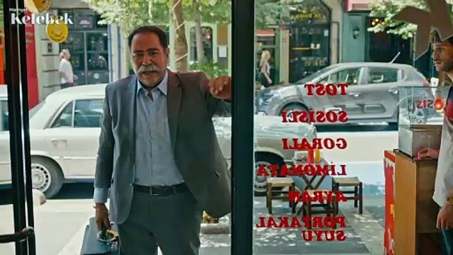 'Sıcak büfe ismi gibi sıcak bir komedi, oynarken çok eğlendim'