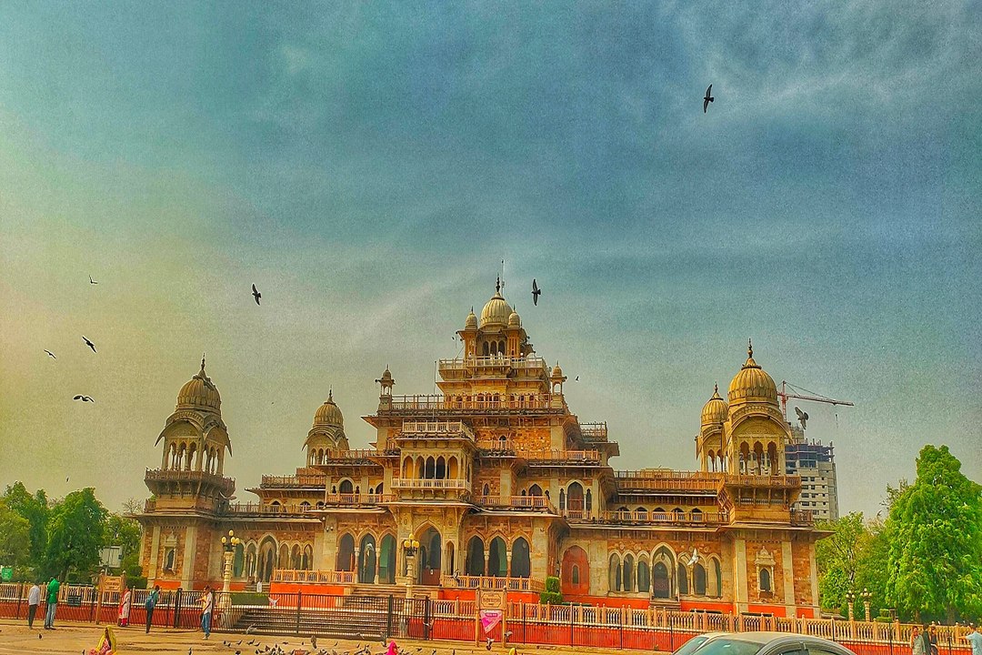Rajasthan Weather :  जयपुर में बादलों की वजह से...