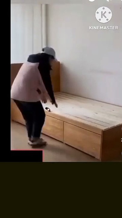 Bed with Drawers