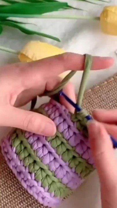 crochet shoes. beautiful and easy