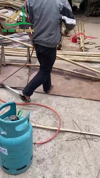 Làm Cây Tre Uốn Cong – Giai Đoạn Quan Trọng Trước Thi Công Nhà Tre Tre Trúc Ngọc Dương