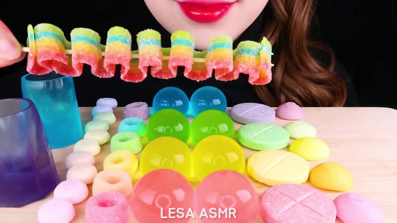 ASMR RAINBOW FOOD SKEWER JELLY, CHEWY CANDY,  EATING SOUNDS MUKBANG 먹방 咀嚼音