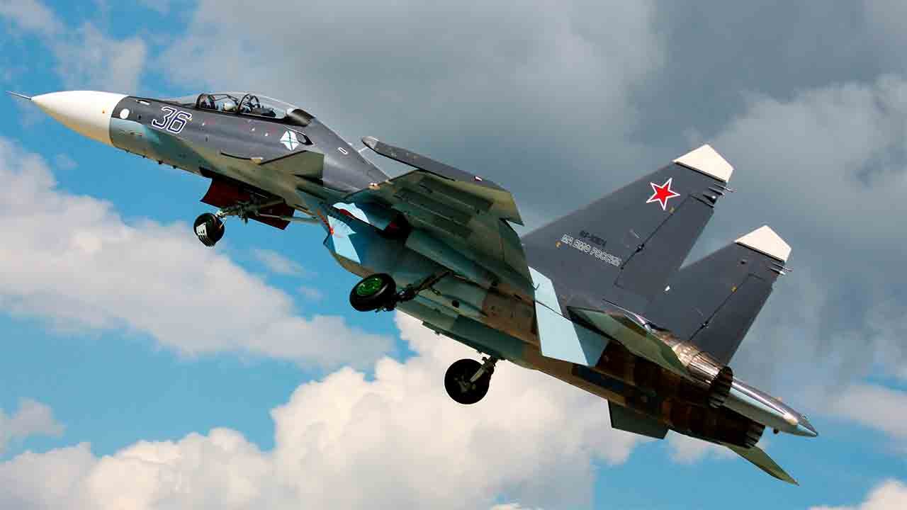 Wideo: Ukraina przeprowadza historyczny atak – zestrzeliwuje rosyjski myśliwiec dronem morskim nad Morzem Czarnym