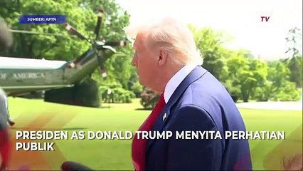 Trump Unggah Foto Berpakaian seperti Paus, Ingin Jadi Pemimpin Gereja Katolik?