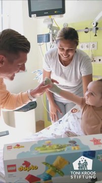 El entrañable gesto de Toni Kroos con estos niños enfermos que ha sido aplaudido por el mundo entero