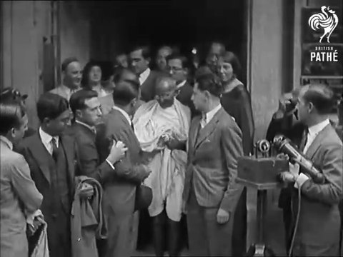 Mahatma Gandhi Arrives in the U.K. (1931) | British Pathé
