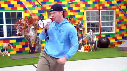 LAST To FALL Off The PLANK Challenge! 😱🔥