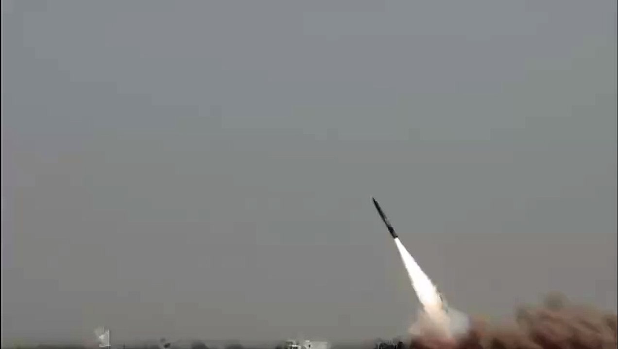 En pleine tension avec l’Inde, le Pakistan a testé un missile sol-sol Abdali d’une portée de 450 km.