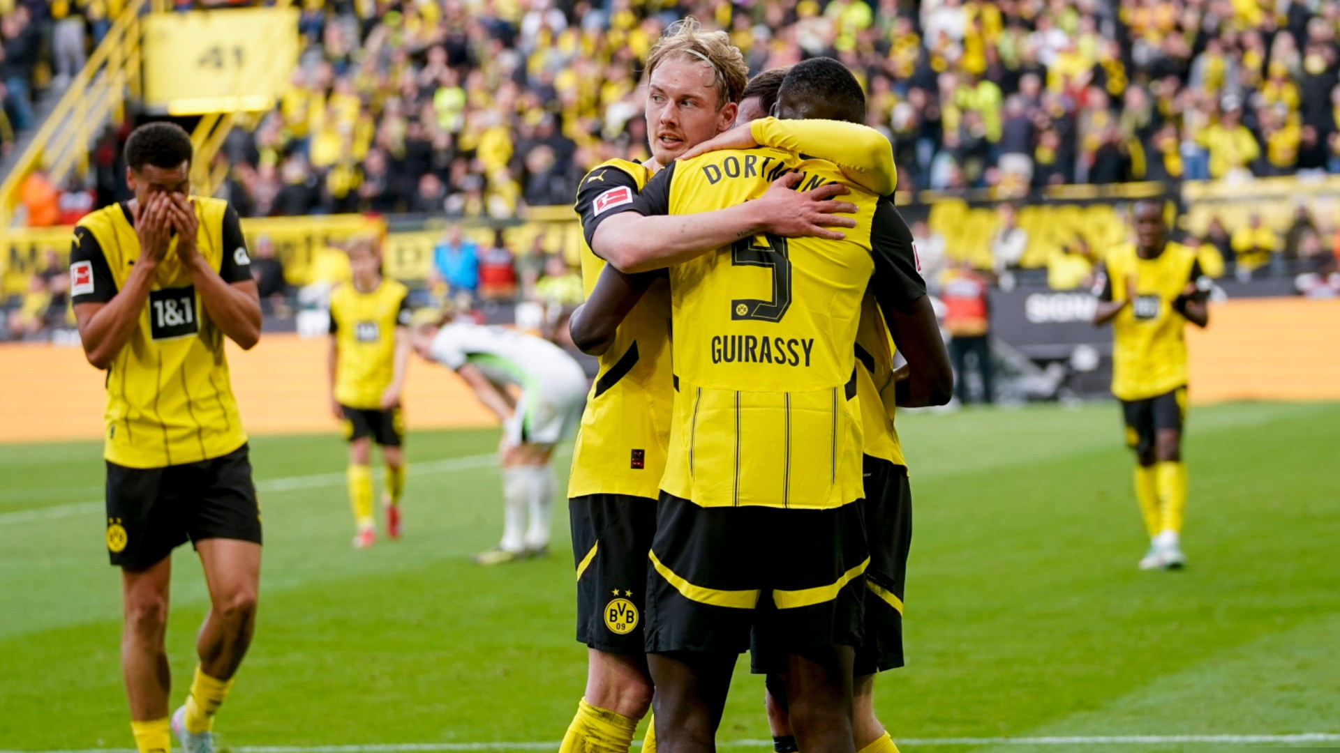 Borussia Dortmund v Wolfsburg