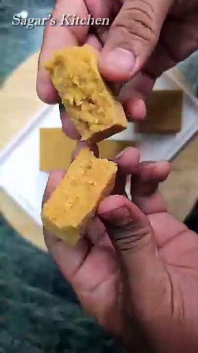 Besan ki Barfi, It will Melt in Your Mouth #Shorts #Barfi #Diwali #Mithai #DiwaliSweets  #BesanKiBarfi