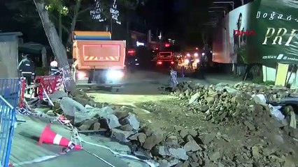 İstanbul'da gece boyunca hummalı çalışma: Kamyonların biri geldi biri gitti