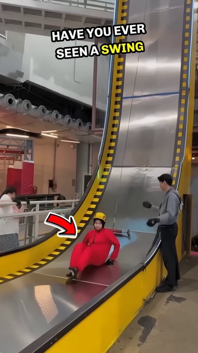 Have you ever seen a swing like this before. 🤯...