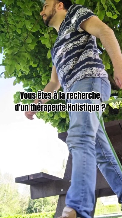 Vous cherchez un thérapeute holistique ?Et si ce que vous vivez aujourd’hui était l’appel à rééquilibrer votre corps, votre esprit et votre énergie ?Je suis là pour vous accompagner avec bienveillance, sans jugement