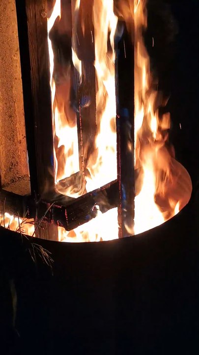 Le feu au bidon