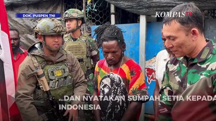 Tinggalkan OPM, Minanggen Murib Cium Bendera Merah Putih dan Sumpah Setia ke Indonesia